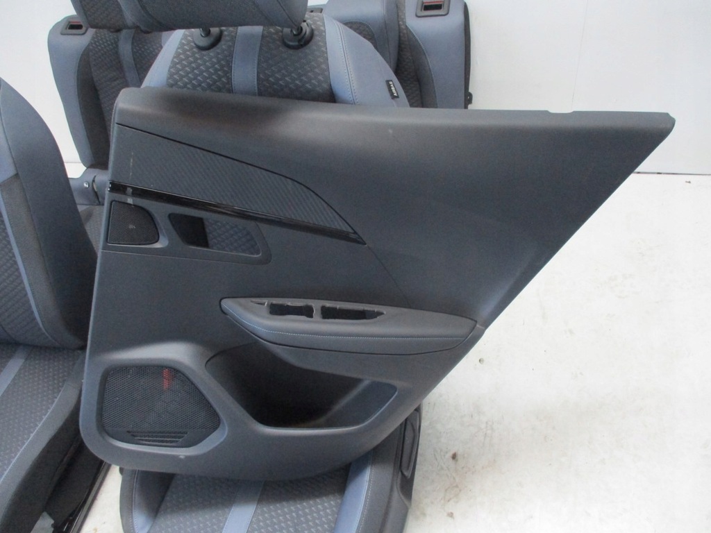 фото №5, Оббивка pół шкіра сидіння peugeot 2008 20r