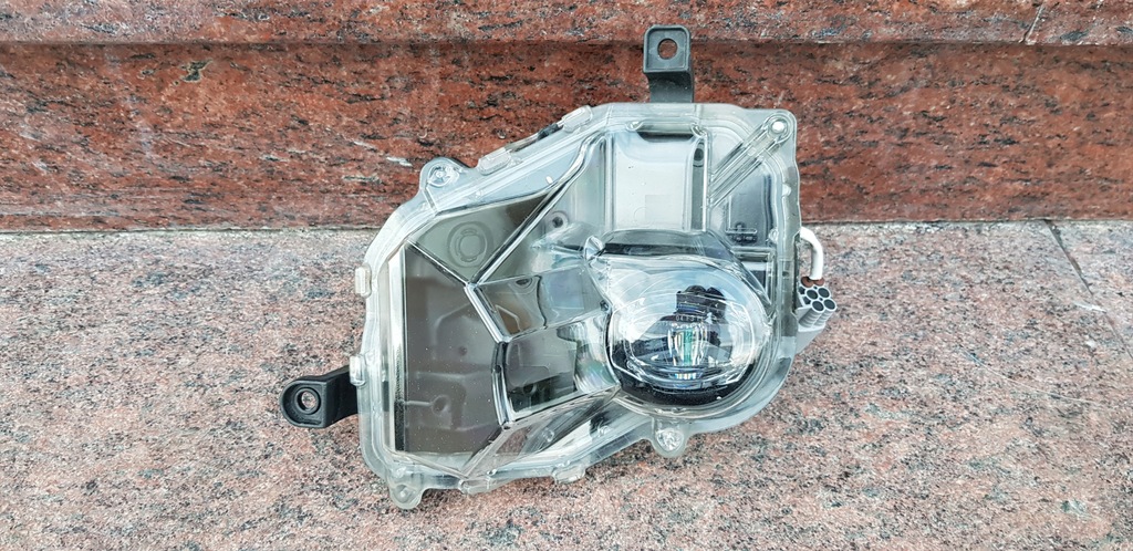 фото №1, Lexus ux противотуманная фара led левый bez подсветка