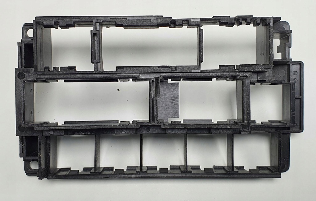 фото №3, Кронштейн коробка предохранителей mercedes w124