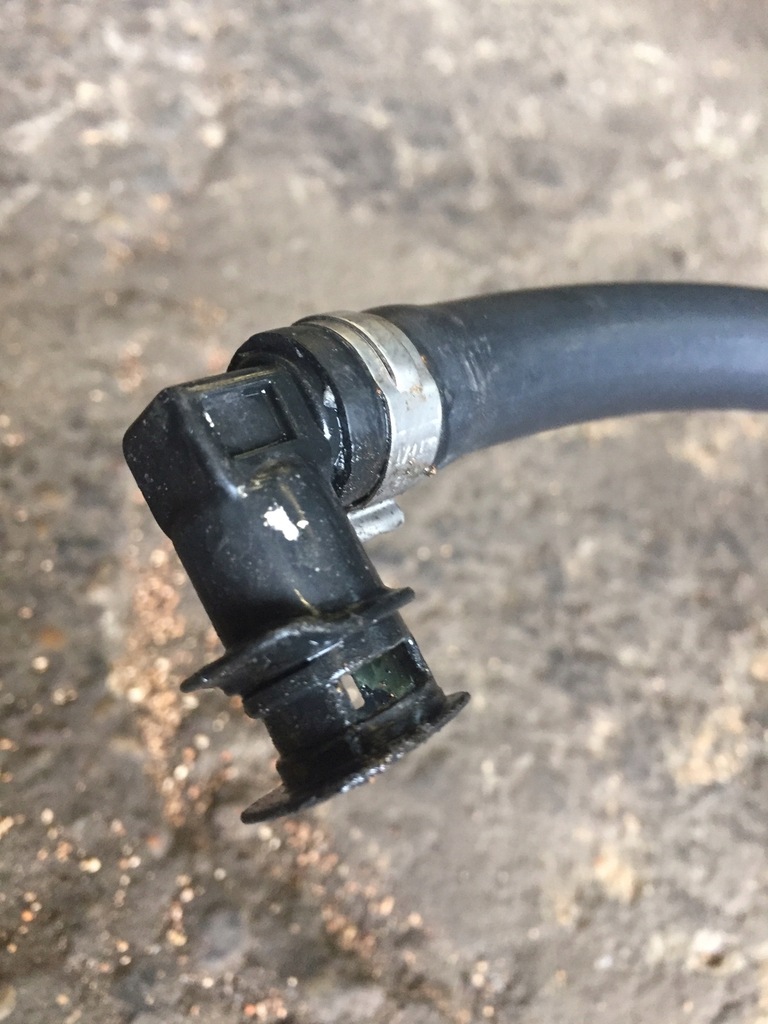 фото №10, Audi a5 8t wąż шланг омивача лампа ксенон