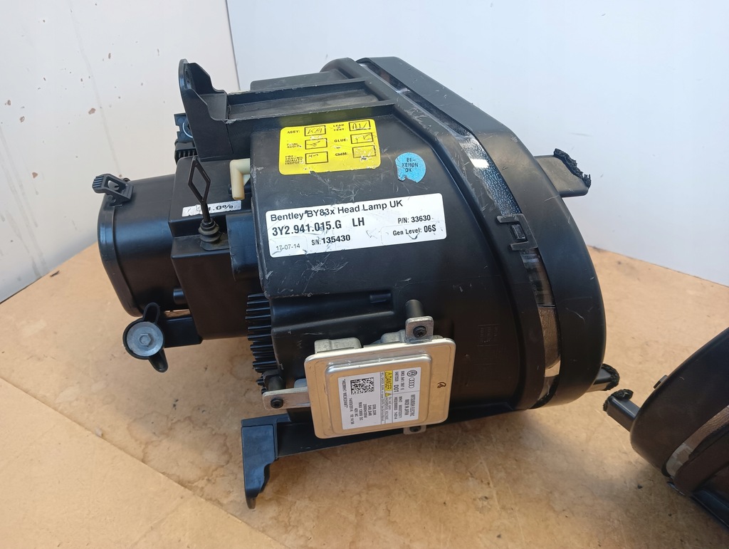 фото №12, Лампы bentley mulsanne 3y2 uk