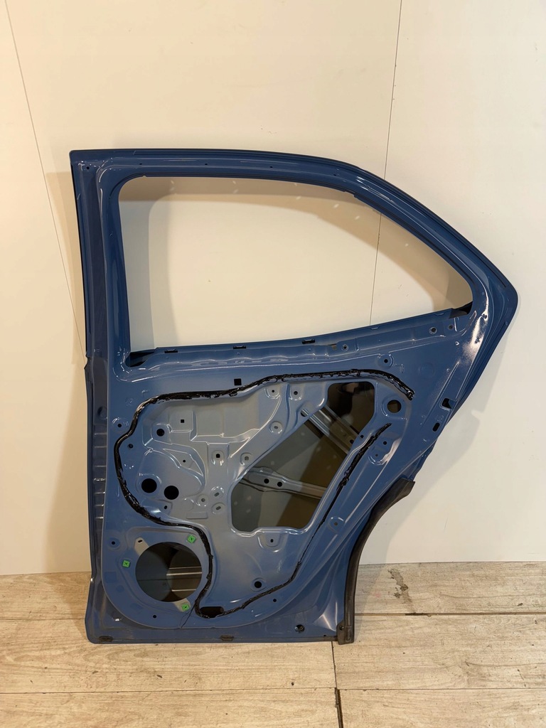 фото №8, Toyota yaris cross дверь задние правое