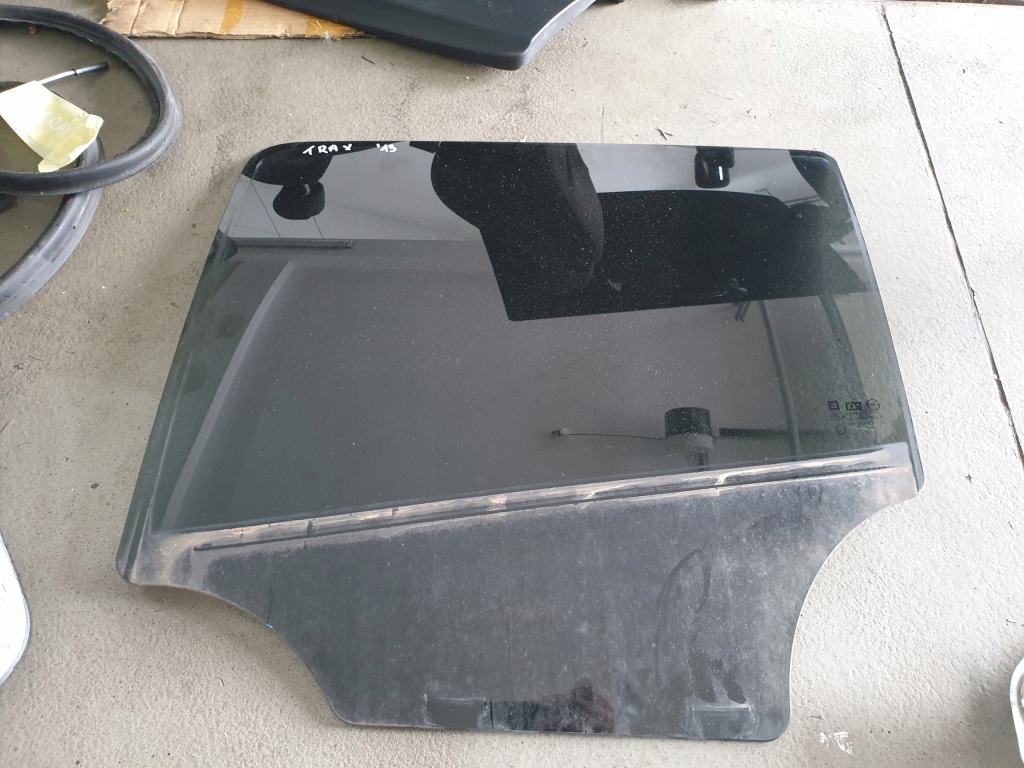 фото №1, Стекло левый задняя trax 2013