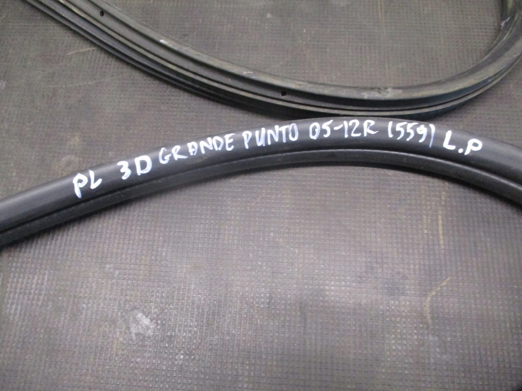 фото №1, Прокладка двері лівий перед grande punto 05-12 3d 1.4 b