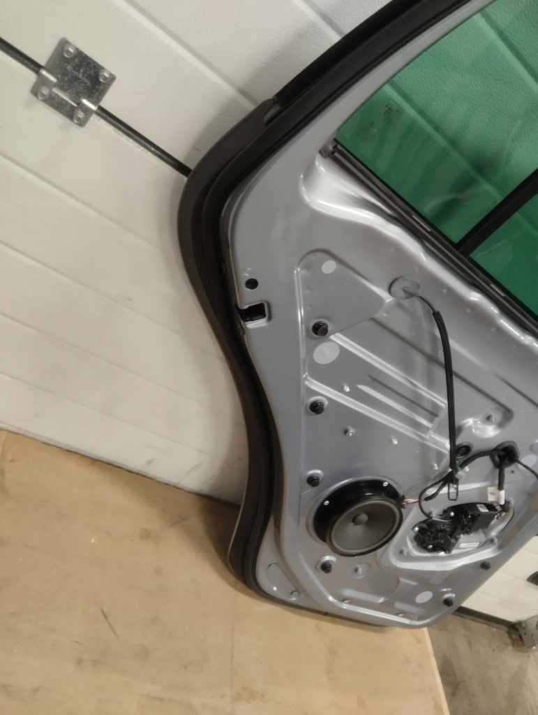 фото №11, Дверь левая задняя задние полный vw golf vi plus la7q 2010 rok доставка