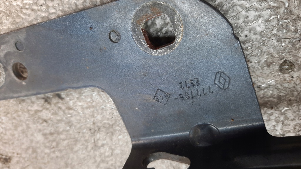 фото №4, Петли капот renault modus 1.5dci 07r