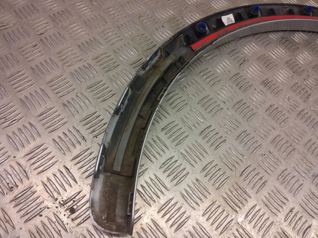 фото №8, Audi q3 8u 2016 задняя сторона левая молдинг крыла заднего