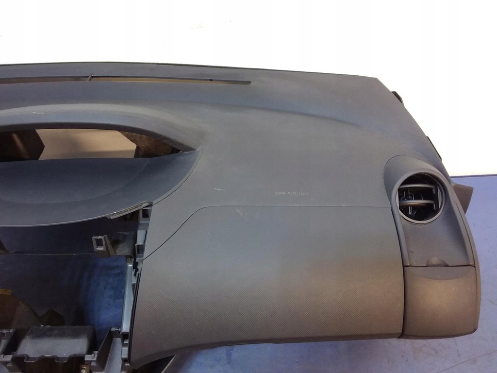 фото №4, Toyota yaris ii приборная панель консоль подушки безопасности ремни