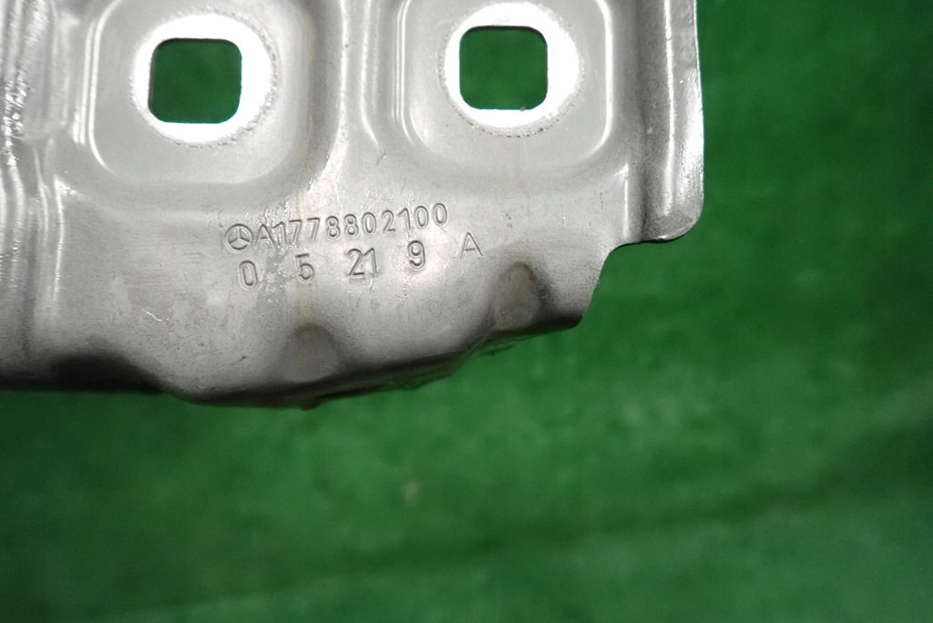 фото №4, Кронштейн кронштейн крила mercedes gla h247 247 a1778802200 праве