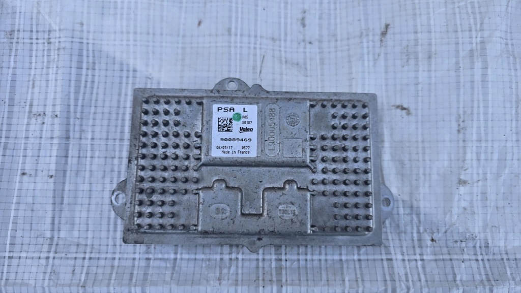 фото №1, Перетворювач лампи лівий led peugeot 3008 ii 90089469