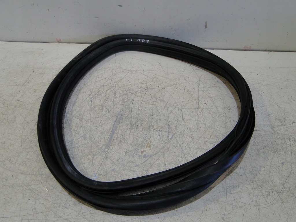 фото №1, Alfa romeo 159 прокладка дверь левый задняя kombi