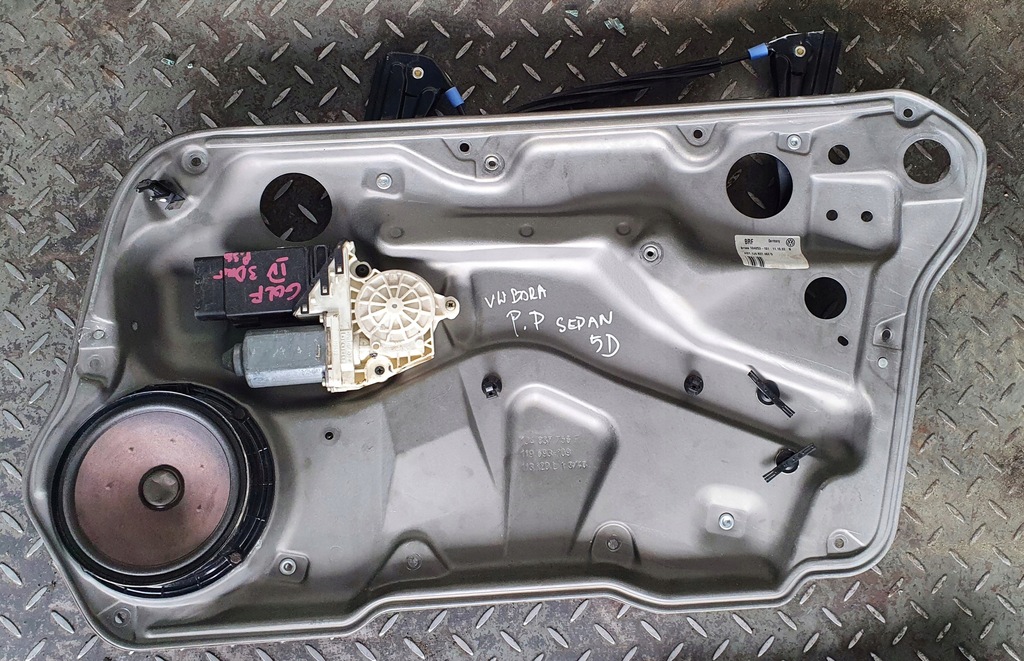 фото №1, Подъемник электрический правый перед vw bora