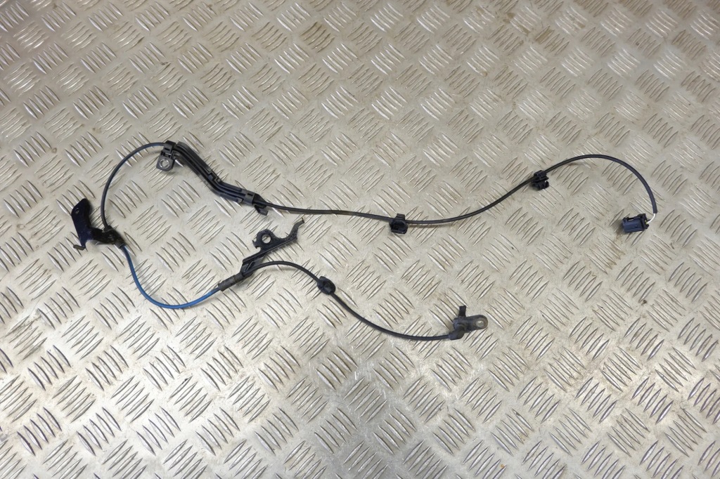 Датчик abs передний левая toyota prius _w5_ 8954347040 1.8l hybrid 72kw с Разборки