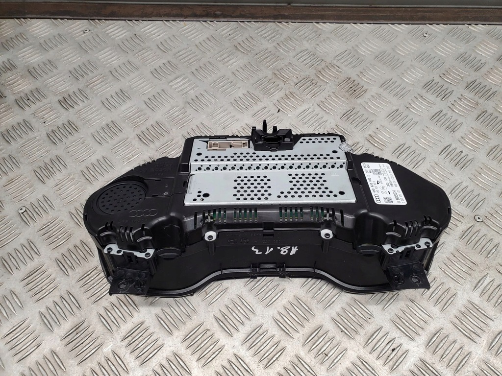 фото №6, Audi a8 s8 d4 4h 2013 перед сторона ліва лічильник / спідометр