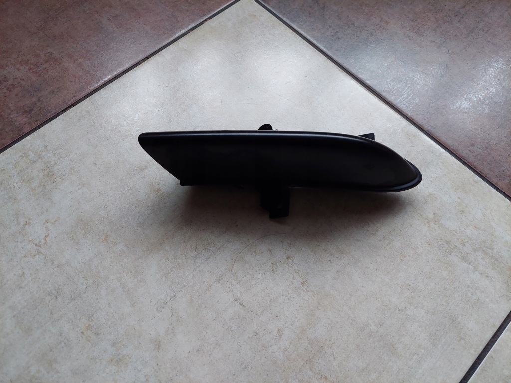 фото №1, Решётка - заглушка led - renault scenic iii - lift