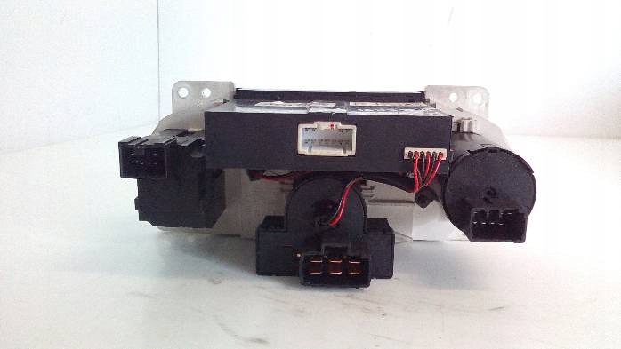 фото №7, Панель обдув i кондиционера hyundai santafe 2001r