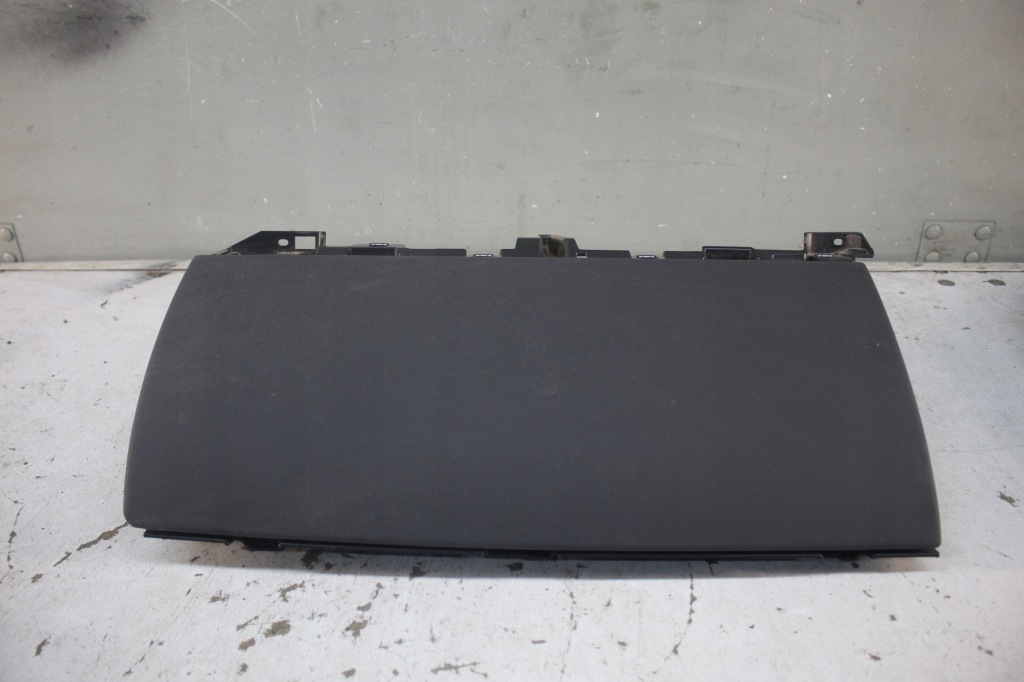 фото №1, Бардачок tesla y 164311000a