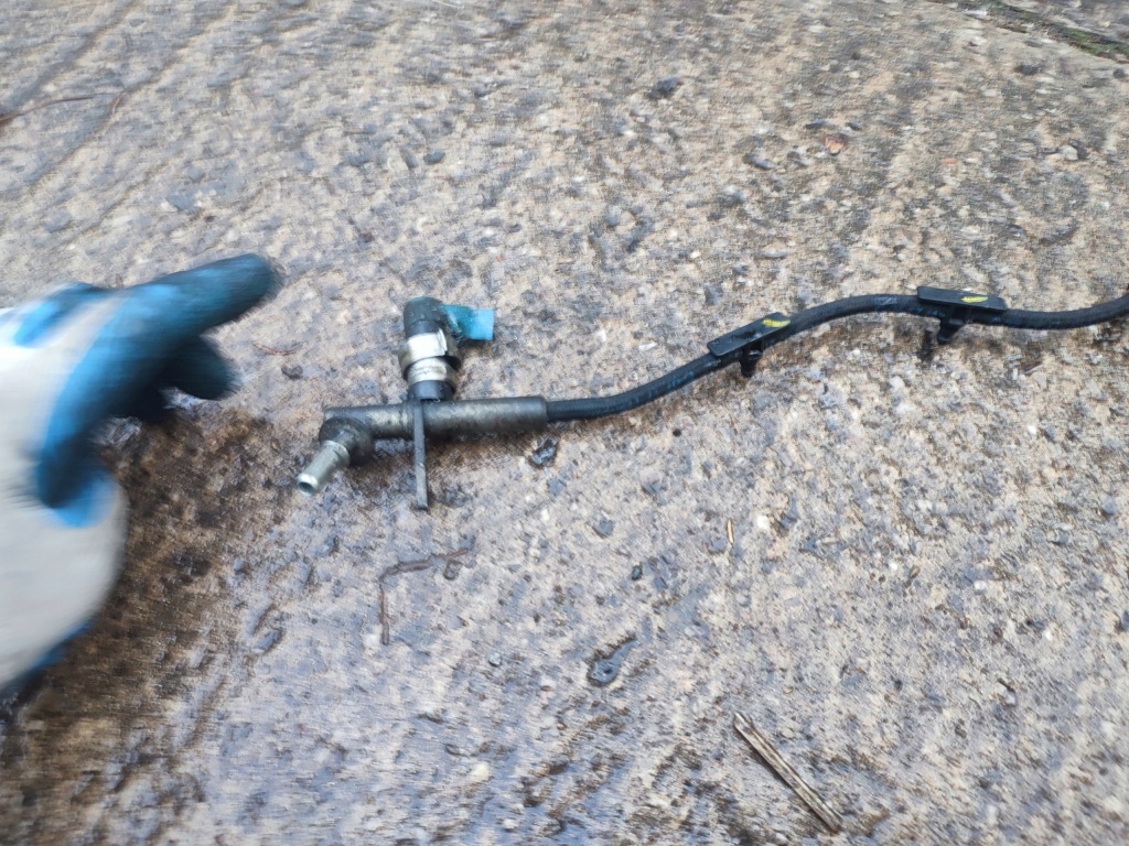 Провода сливные топлива opel combo d 1.3 Недорого