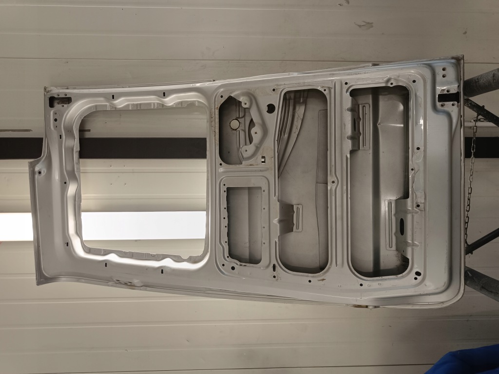 фото №9, Mercedes vito w639 - дверь задние правое крыло серебристый