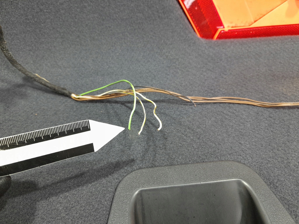 фото №9, Audi a6 c6 sedan задняя крышка багажника багажника lz7q