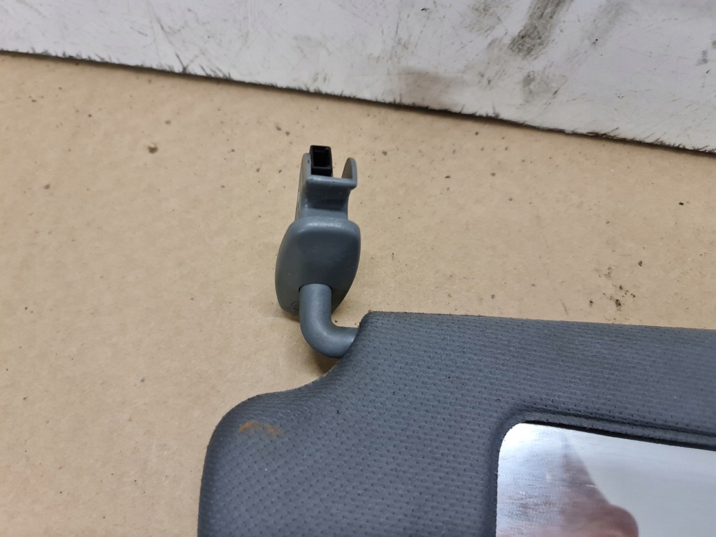 фото №6, Козырёк левый крючок audi tt 8n тёмный siwy