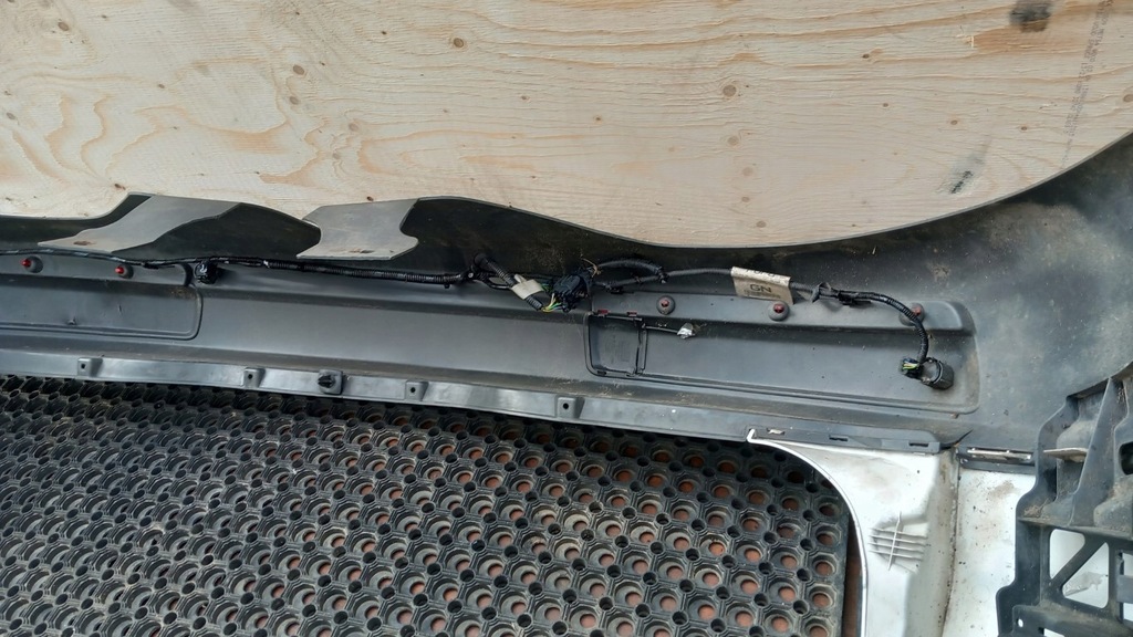 фото №12, Ford galaxy mk3 van бампер задня 58 pdc