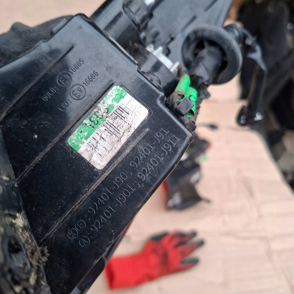 фото №16, Hyundai kona лампа задня комплект 4szt ліва права w крила + кришка багажника