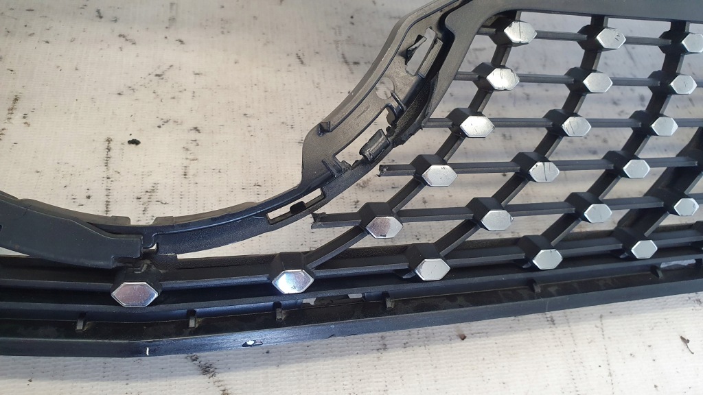 фото №4, Mercedes b w247 решітка радіатора решітка радіатора радіатора оригінал