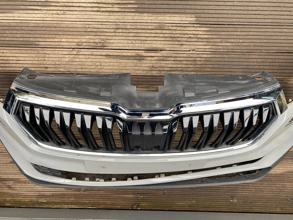 фото №7, Skoda karoq lift 21- бампер решётка радиатора перед lf7a