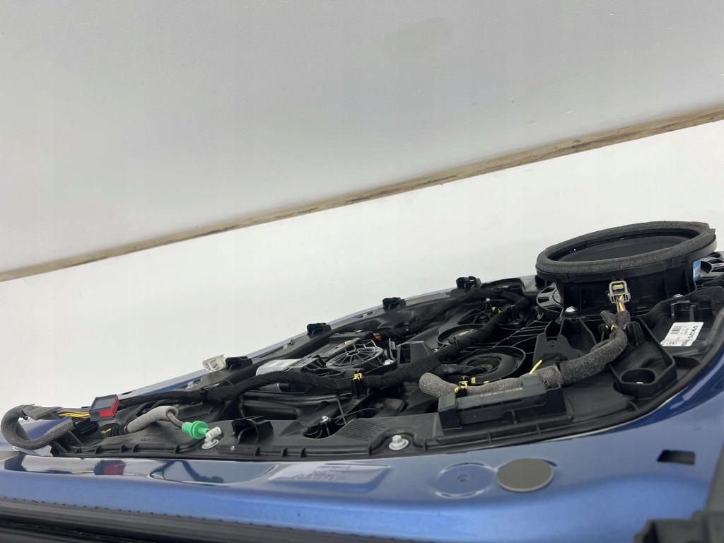 фото №8, Volvo v60 ii 2018- дверь задняя правое задний полный r-design 720-16