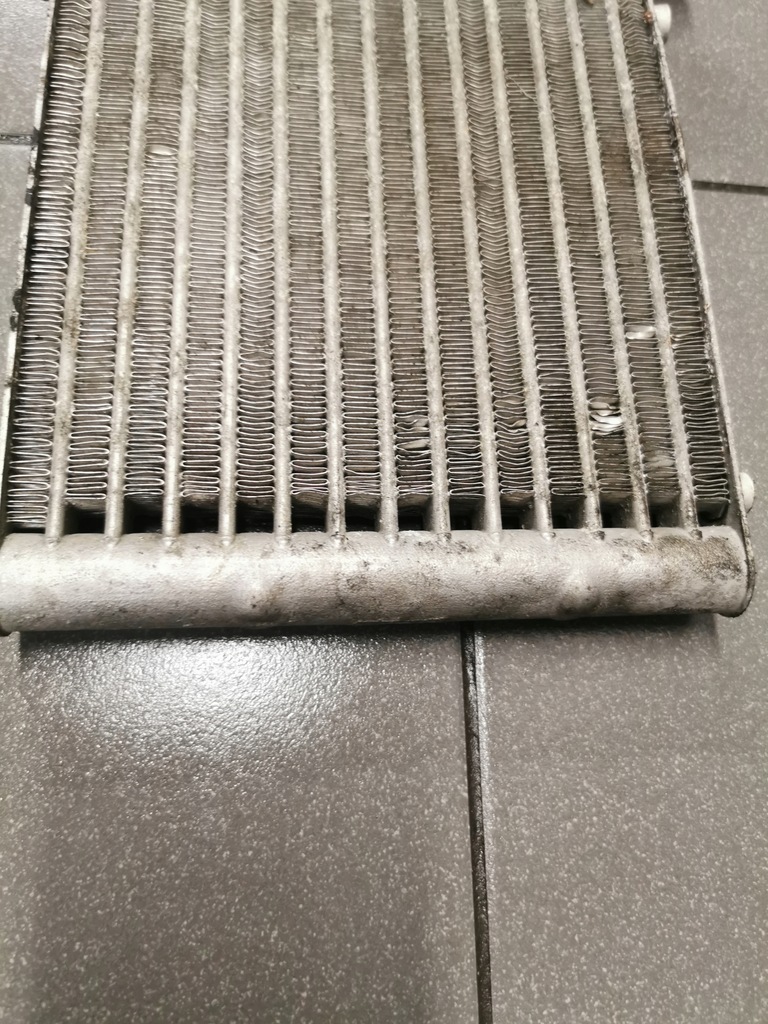 фото №5, Радіатор оливи audi a6 c5 2.7 bt 4b0317021c