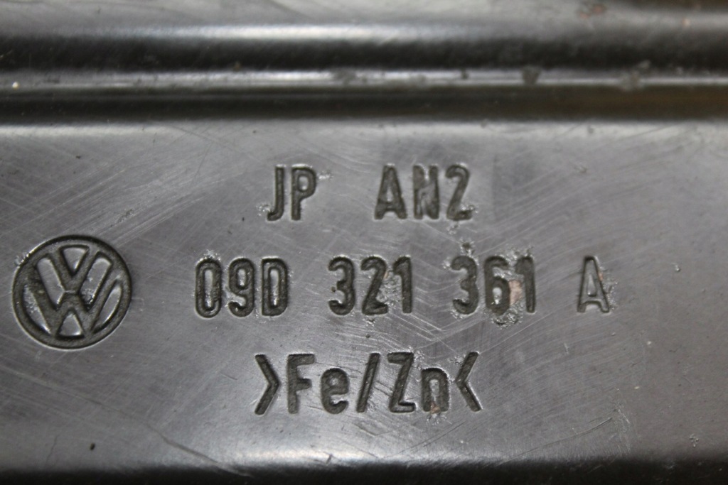 Поддон масляная коробки hxg audi q7 4l vw touareg 09d321361a Киев