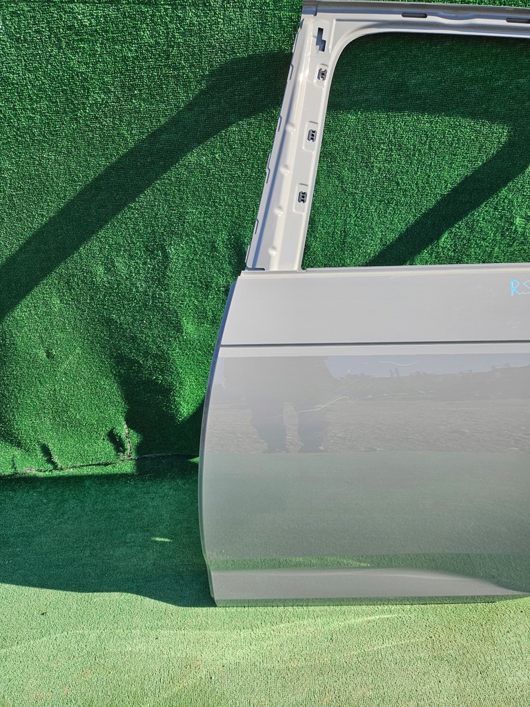 фото №3, Audi a4 rs-4 8w9 дверь левая задняя