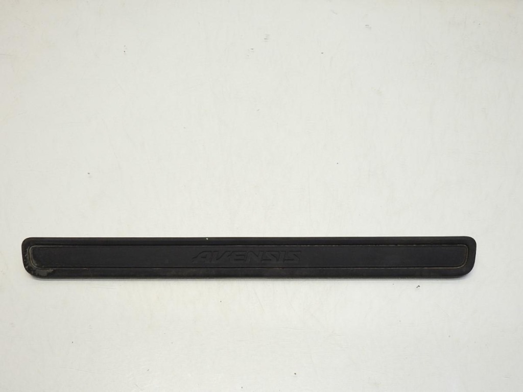 Накладка  накладка порога  правый  передок  toyota avensis 3 t27 рестайлинг  67911-05040 с Разборки