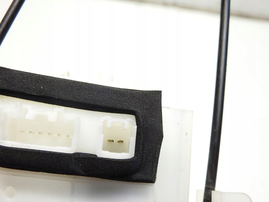 фото №5, Замок двері правий перед 2 pin subaru impreza iii gh