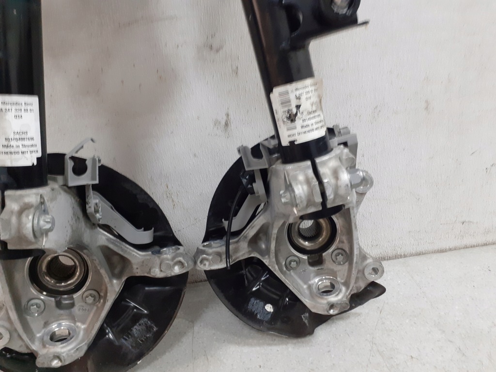 Mercedes gla 247 поворотный кулак амортизатор левый правый подвеска перед 2025r Оригинал