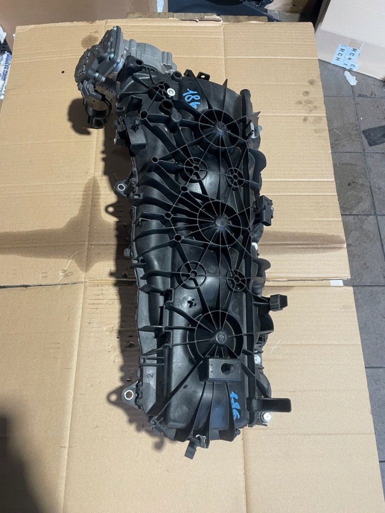 Bmw g20 g22 g30 g11 g01 3.0i b58b30b колектор впускний  8647977 Доставка