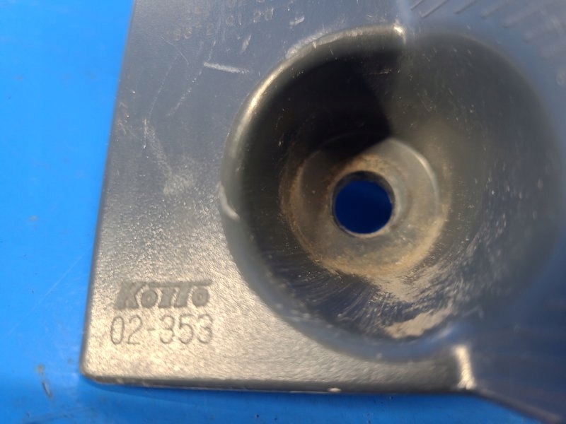 фото №6, Лампа наружная правый. toyota auris 13-18-81551-02a50