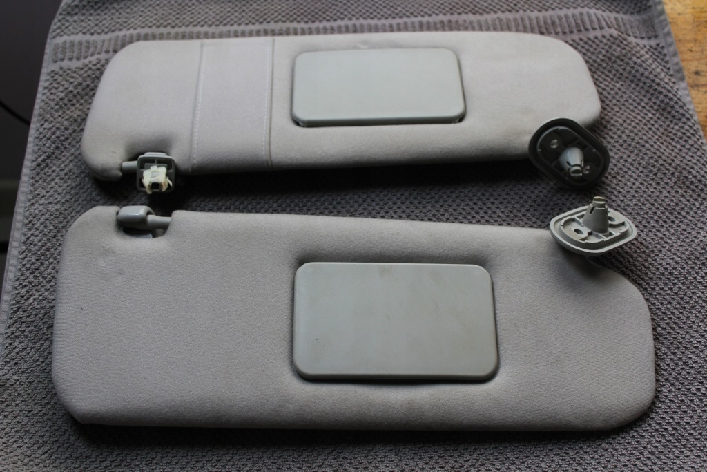 фото №1, Защита солнцезащитная козырёк corolla e12 левая правая комплект