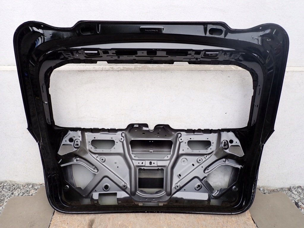 Крышка багажника задний  крышка багажника задняя mercedes gle 167 2019- a1677403800 Цена