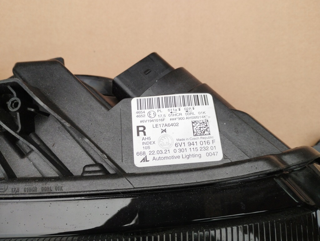 фото №5, Лампа права правий передня перед skoda fabia iii 3