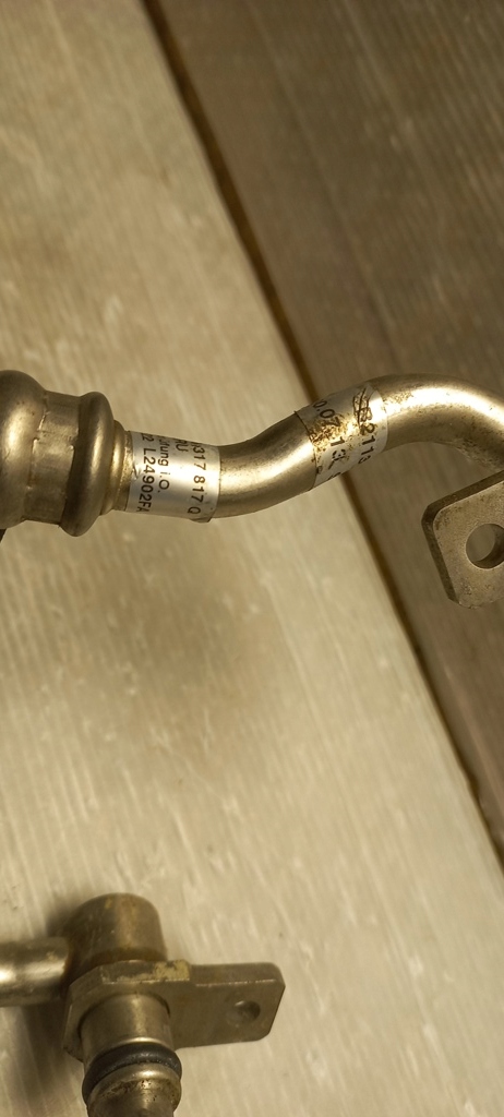 Корпус патрубок фільтр оливи коробка передач audi a6 3,0tdi Зі Шроту