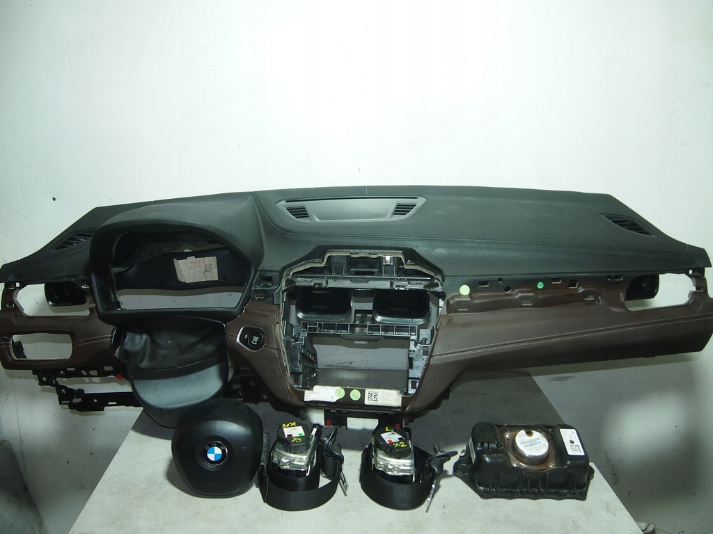 фото №1, Bmw x1 f48 x2 f39 консоль mocca подушка безопасности ремни комплект