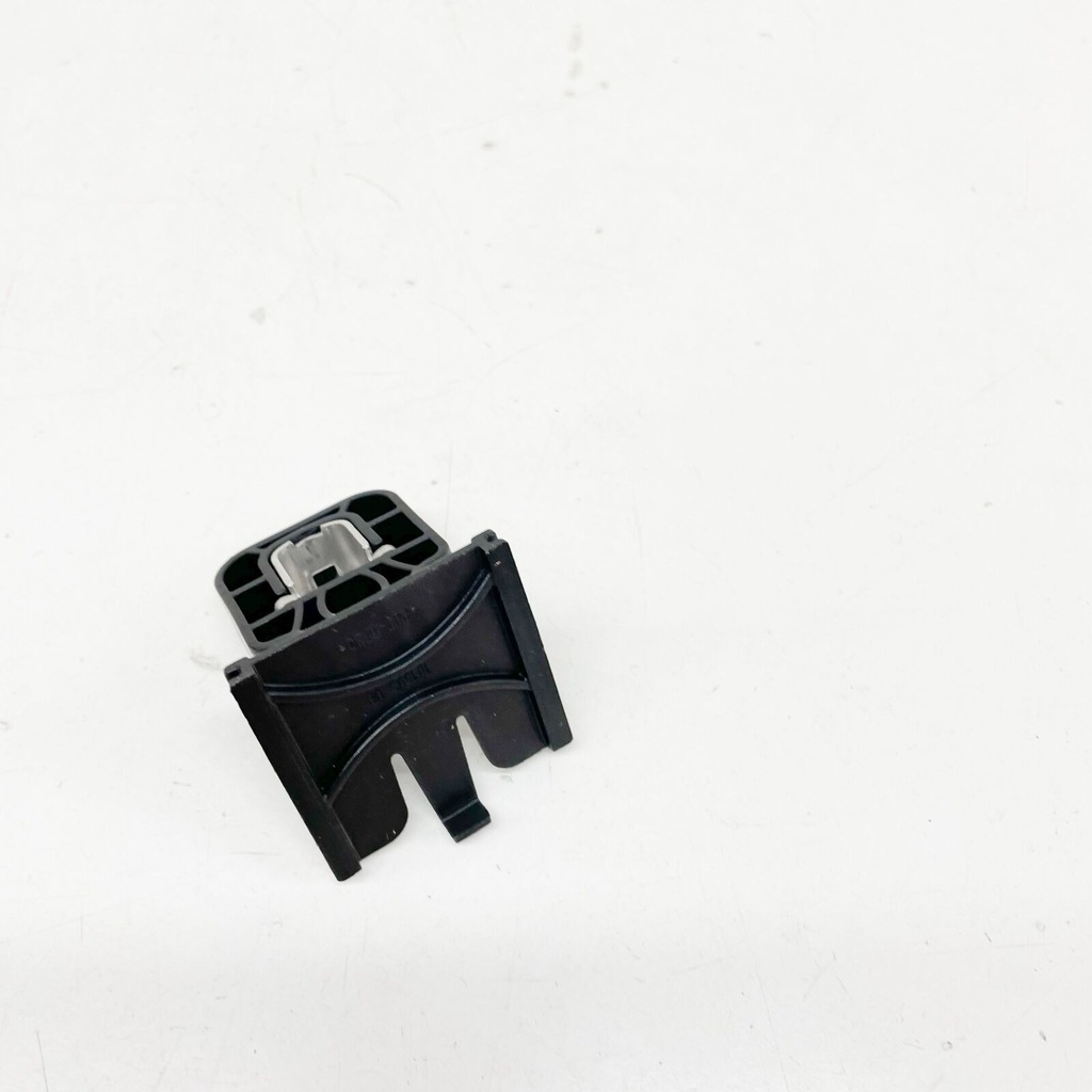 фото №7, Audi a3 8v фара rear outer кронштейн 8v0941453