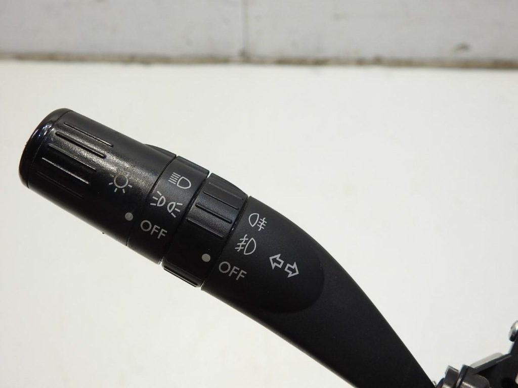 фото №7, Переключатель комбинированный subaru impreza iii gh 83111fg48