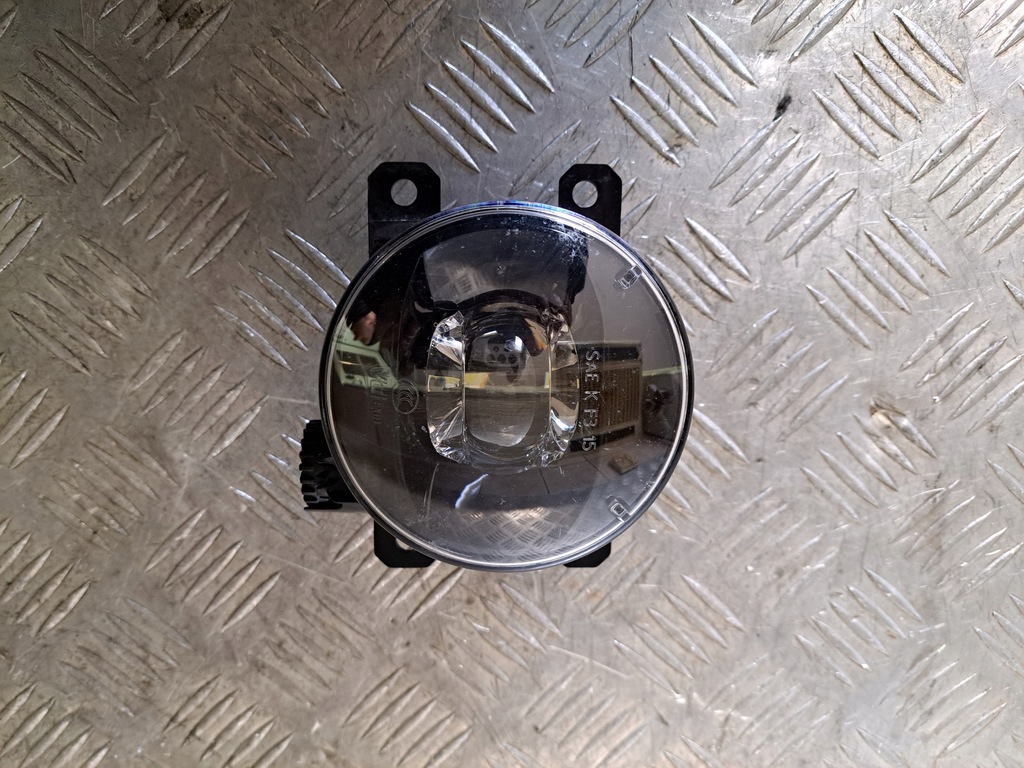 фото №3, Ford ranger wildtrak противотуманная фара led jb3b-15201-ac