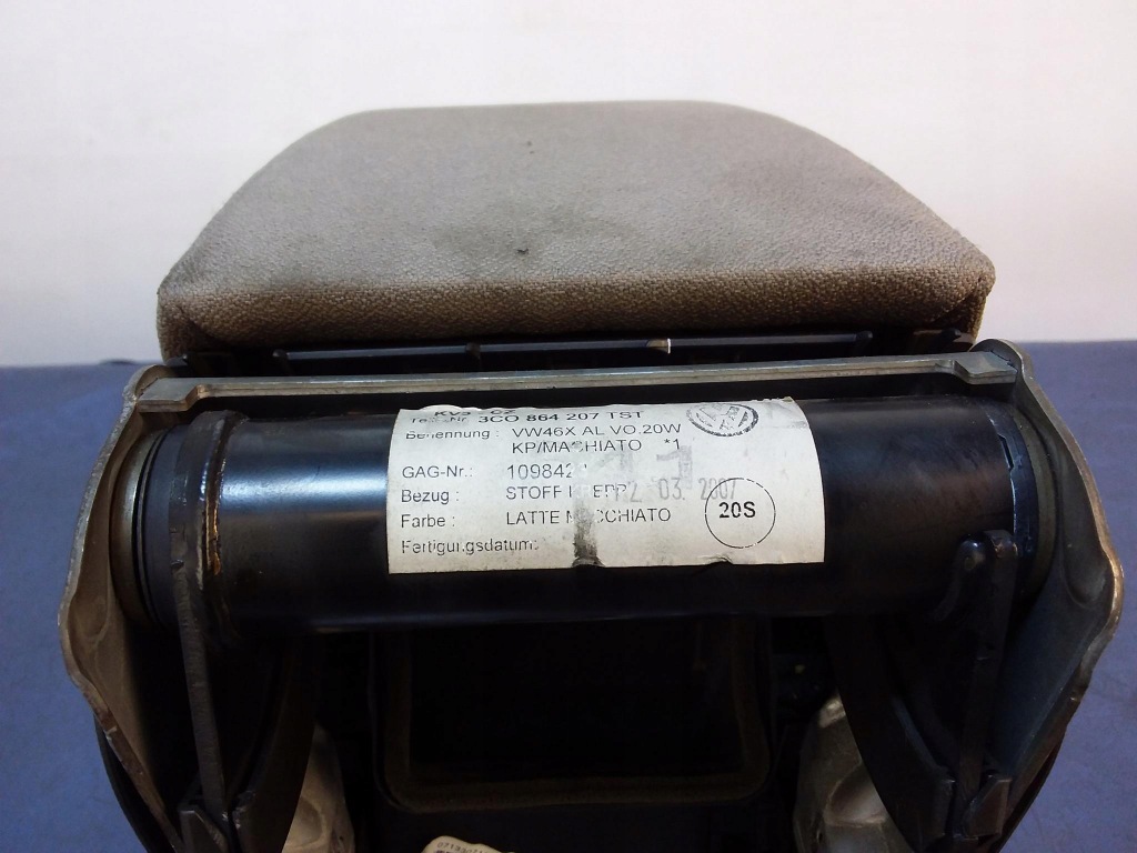 фото №7, Vw passat b6 подлокотник 3c0864207