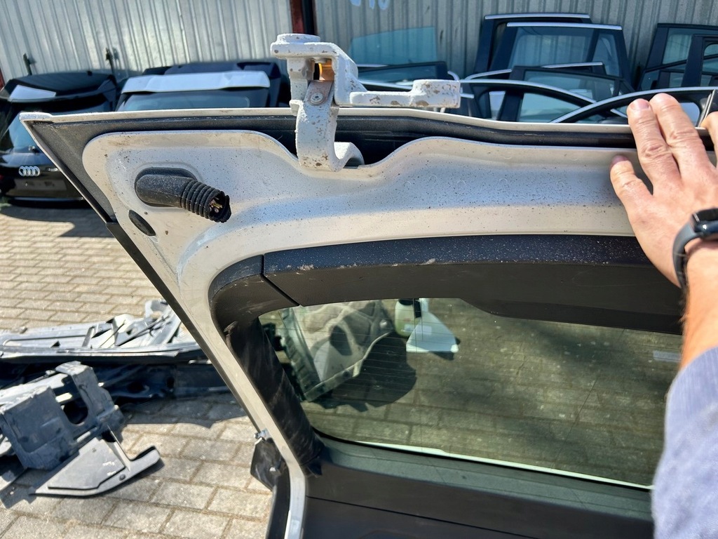 фото №14, Bmw x6 g06 m-pakiet крышка багажника задняя задняя комплектная + лампы