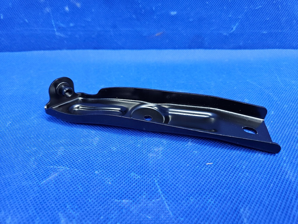 фото №7, Tesla model s правое кронштейн крыла 6009029-00-b