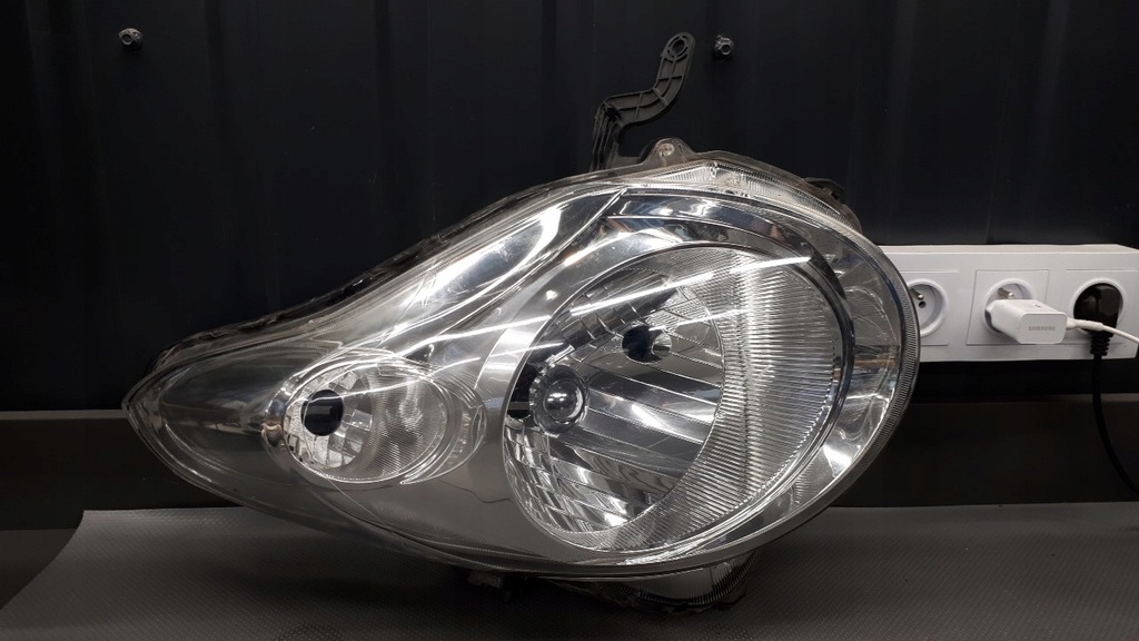 фото №1, Фара правый suzuki alto eu